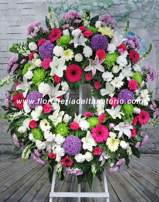 Flores para Tanatorio: Corona floral de Gerberas, Lilium Blanco, Rosas, M